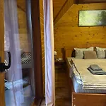 близнюки Hotel