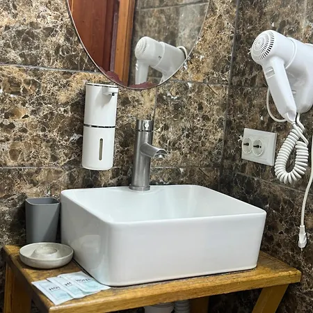 Hotel близнюки