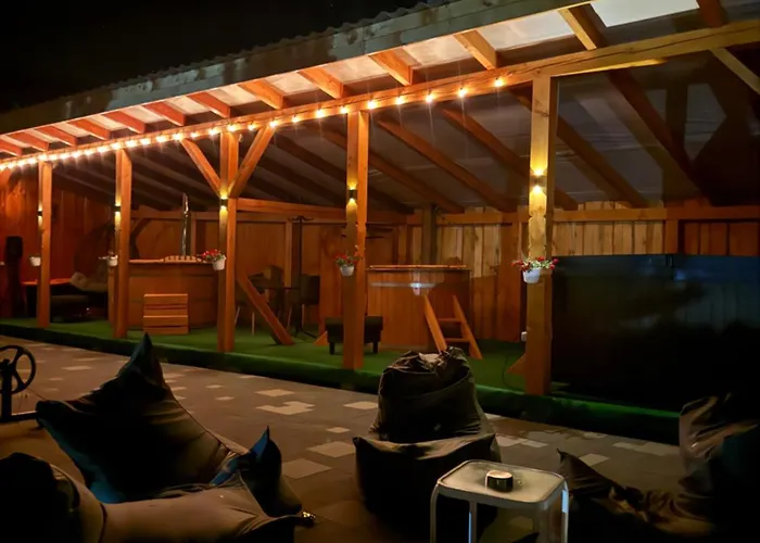 близнюки Hotel 5*